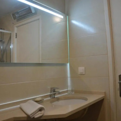 Guia Acacias Apartment thumbnail 5