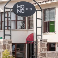 Mono Hotel - Bild 1