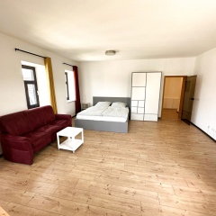 Cozy City-Center Apartment with Modern Amenities in Historic Brühl - Bild 3