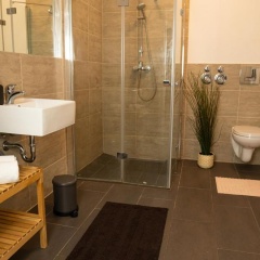 FULL HOUSE Studios - Orange Apartment - NETFLIX, WiFi inkl - Bild 4