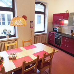 2bed Old Town Apt Sleeps 6 - Rooftop Terrace, Wifi - Bild 13