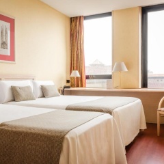 Petit Palace Aston Hotel - Bild 7