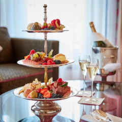 The Dufour, Suites & Rooms by Hotel Schweizerhof - Bild 13