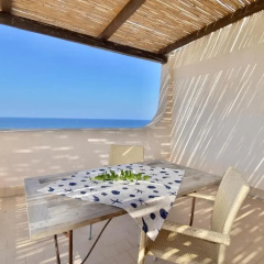 Kuddie Rosse Eco-Friendly Residence thumbnail 7