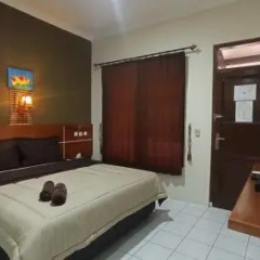 OYO 798 Yokima Beach Hotel thumbnail 3