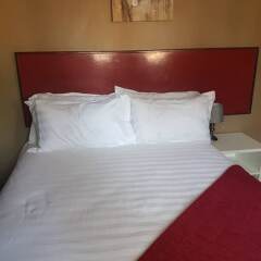 Ezzela House Bed & Breakfast in Gaborone, Botswana from 64$, photos, reviews - zenhotels.com guestroom