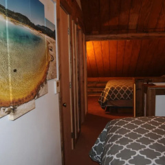 Yellowstone Motel - Adults Only thumbnail 7