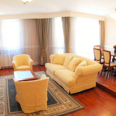 Queen's Court Hotel & Residence - Bild 16
