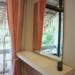 Marina Hut Guest House thumbnail 6