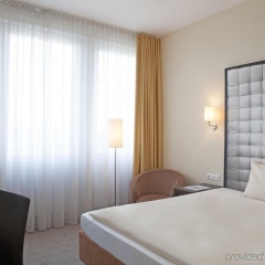 Styles Hotel München Messe - Bild 3