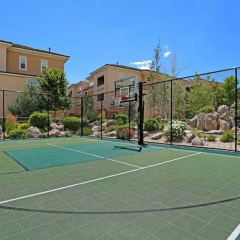 New Stylish 1BR Apt With Heated Pool Gym Yoga Studio