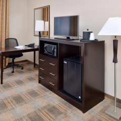 Hampton Inn & Suites California University-Pittsburgh thumbnail 3