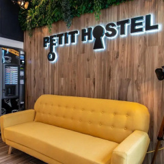 Petit Hostel La Latina - Adults Only - Bild 1