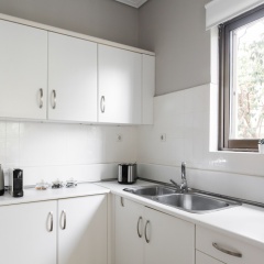 Pleasant 2BR Apartment near HELEXPO - Bild 14