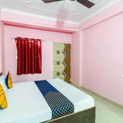 OYO Flagship 64304 Shri Hari Residency photo 2