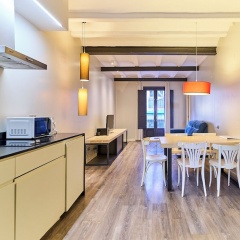 Montserrat Apartments by gaiarooms - Bild 16