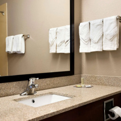 Super 8 by Wyndham Hershey Chocolate Avenue thumbnail 8