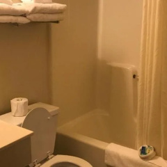 Rodeway Inn thumbnail 7