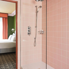 Les Deux Gares and Spa Hotel - Bild 9