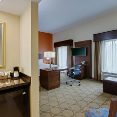 Hampton Inn & Suites Philadelphia/Bensalem thumbnail 6