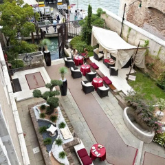 Pesaro Palace - Bild 14