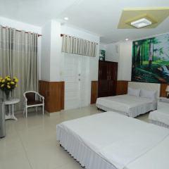 Thanh Long Hotel thumbnail 3