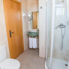 Hotel Suites Feria de Madrid - Bild 9