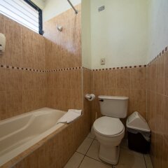 Hotel de Santa Maria in Chichicastenango, Guatemala from 92$, photos, reviews - zenhotels.com bathroom