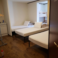 Petit Hotel Wakayama Family Group Private Room thumbnail 6