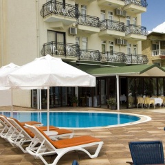 B&B Yüzbaşı Beach Hotel - Bild 16