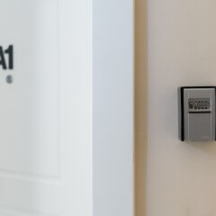 Отель Elise Apartment Airport by Airstay Греция, Спата - отзывы, цены и фото номеров - забронировать отель Elise Apartment Airport by Airstay онлайн ванная