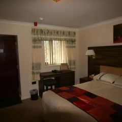 The Plough Inn Hotel thumbnail 2
