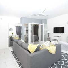 Sunrise Court Apartments thumbnail 6