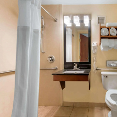 University Hotel & Suites Shippensburg, Trademark by Wyndham thumbnail 10