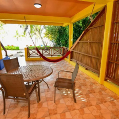 Palm Cove Cabins at Coconut Row thumbnail 9