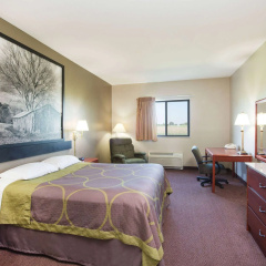 Super 8 by Wyndham Iola KS thumbnail 11