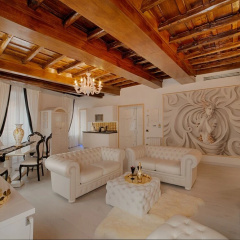 Trevi Fountain Luxury Home thumbnail 19