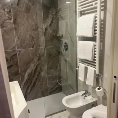 Jr Hotels Bocconi Milano - Bild 17