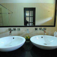 Melheim Kandy Villas in Kandy, Sri Lanka from 131$, photos, reviews - zenhotels.com bathroom photo 3