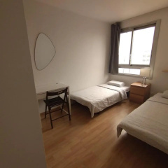 5 mn (450 m) walk Metro/La Defense/3BR/8Pers - Bild 4