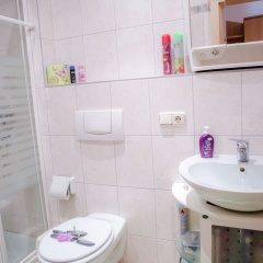 Bright Apartment With Balcony Outside the City Centre of Regensburg - Bild 7
