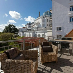 Nice Holiday Home With Terrace - Bild 11