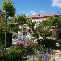 Gvačić House thumbnail 6