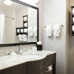 Hampton Inn & Suites Temecula in Temecula, United States of America from 197$, photos, reviews - zenhotels.com bathroom