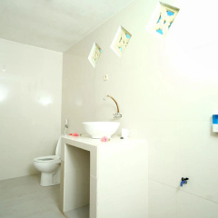 Warna Beach Hotel - Bild 10