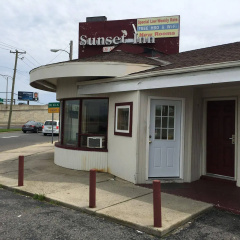 Sunset Inn thumbnail 5