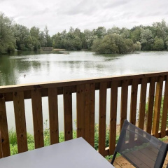 Woodlakes Park thumbnail 29
