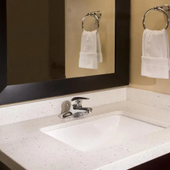 Red Lion Inn & Suites Federal Way thumbnail 10