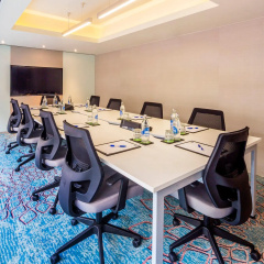 Holiday Inn Express Bangkok Sukhumvit 11 by IHG thumbnail 23