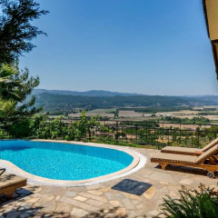Terra Villa thumbnail 1